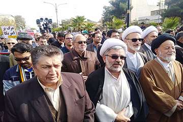 حضور پرسنل اداره کل دامپزشکی استان سمنان درراهپیمایی محکوم کردن اغتشاشات در کشور 2آذر 98
