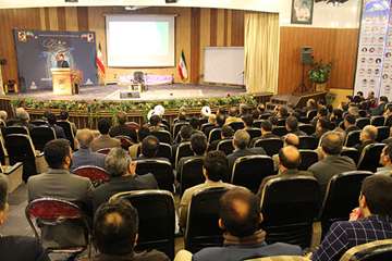 اجلاس استانی نماز ودریافت لوح تقدیر اداره کل دامپزشکی استان سمنان براساس ارزیابی سال 1397 در 16آذر 9