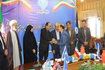 تقدیر از روابط عمومی های برتر در حاشیه گردهمایی مسئولین روابط عمومی ادارات کل دامپزشکی کشور 5تیرماه-