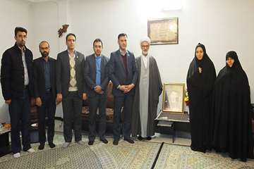 دیدار مدیرکل محترم با خانواده شهید علیرضا ابراهیمی به مناسبت هفته بسیج 3 آذر98