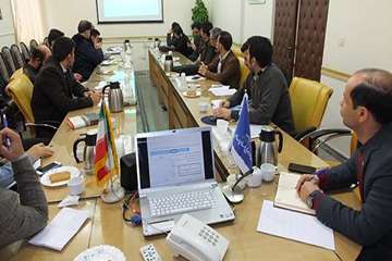 جلسه هماهنگی استانی سامانه های GIS,TRAXCEمسئولین فنی بهداشتی،ناظرین دولتی کشتارگاههای دام استان ،ادا