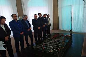 تجدید میثاق پرسنل دامپزشکی استان و شهرستانهای سمنان، سرخه و مهدیشهر  با شهیدان و دیدار با خانواده شه