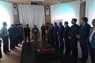 تجدید میثاق پرسنل دامپزشکی استان و شهرستانهای سمنان، سرخه و مهدیشهر  با شهیدان و دیدار با خانواده شه