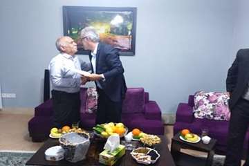 دیدار دکتر سعیدی با معلم دوران دبیرستان به مناسبت روز معلم 16اردیبهشت 98