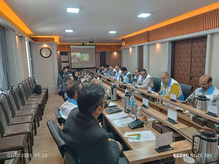 برگزاری مانور تخصصی پدافند زیستی با محوریت مقابله با بیماری تب برفکی